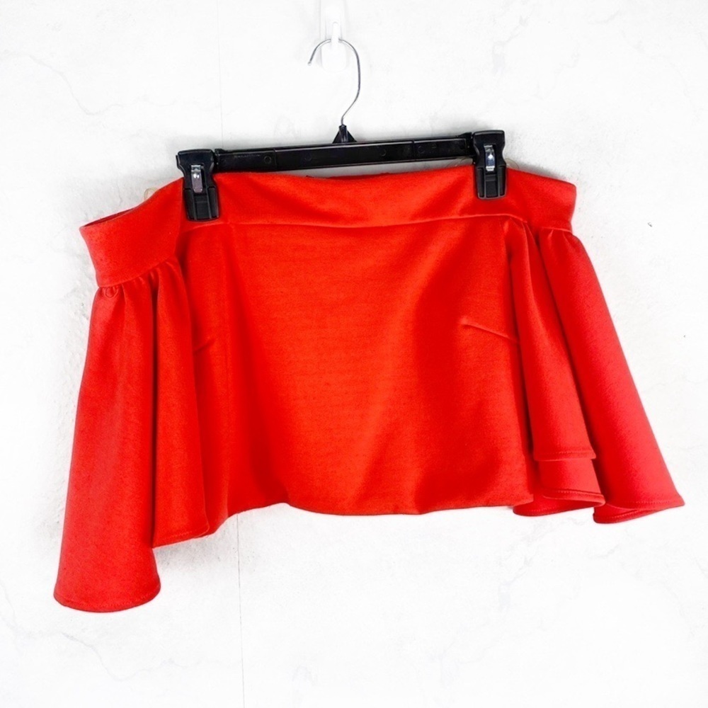 [DO+BE] Orange Off The-Shoulder Cropped Top